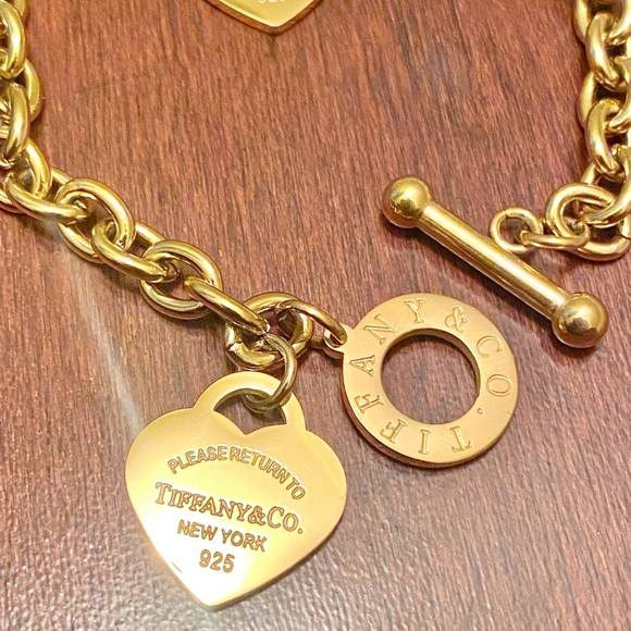 New Gold-Plated Stainless Steel Necklace Bracelet Earrings Set with Heart Design - Picture 6 of 16